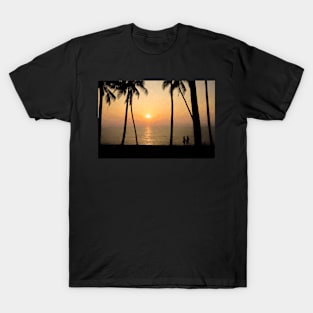 Tropical beach at sunset (Artistic) T-Shirt